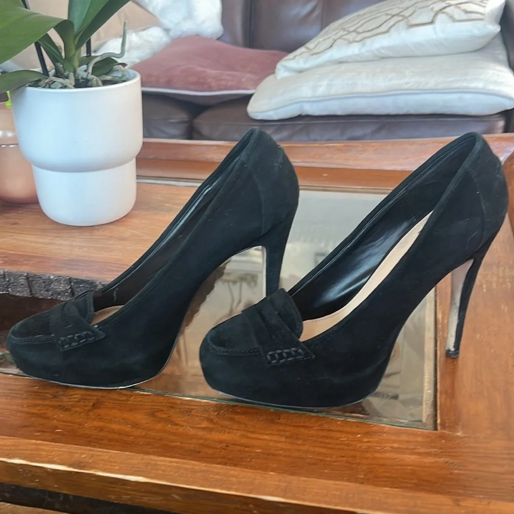 Dolce Vita Suede Heels - Picture 4 of 9